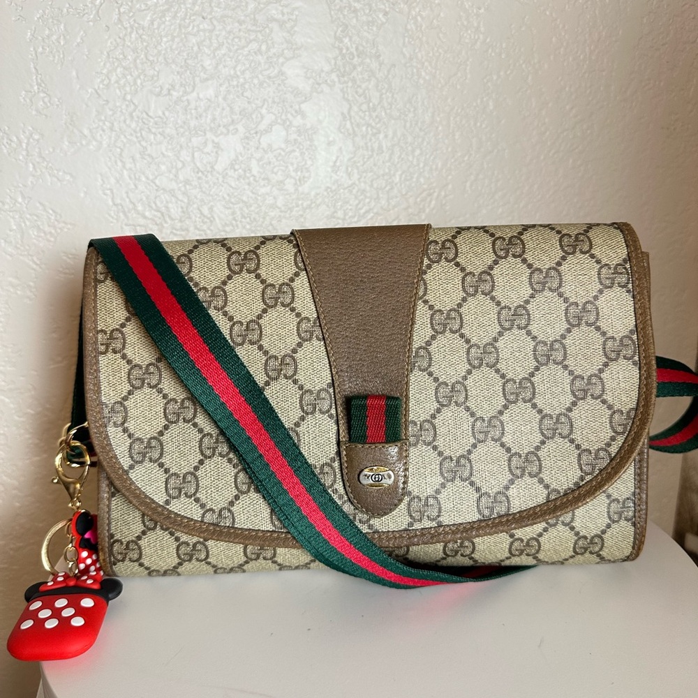 ✅Authentic GUCCI  GG PVC Leather Crossbody Bag